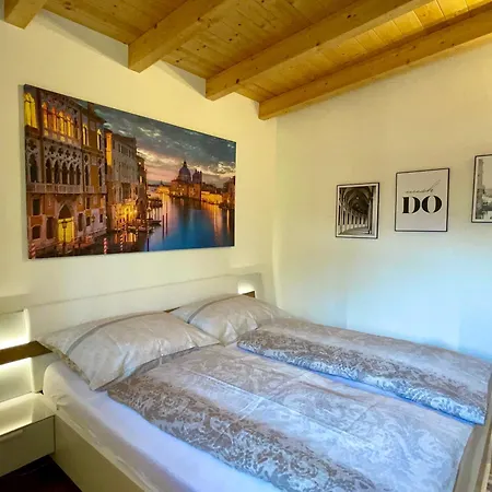 Kolberg Mit Garagen - Nahe Faaker See, Villach, Woerthersee Villa *