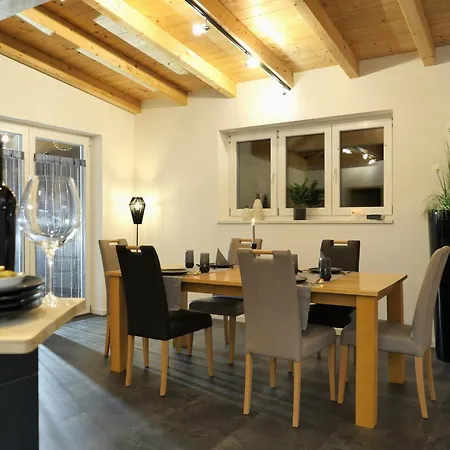 Kolberg Mit Garagen - Nahe Faaker See, Villach, Wörthersee Villa Finkenstein am Faaker See