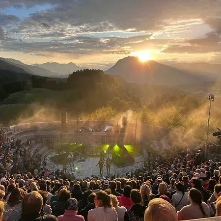 Kolberg Mit Garagen - Nahe Faaker See, Villach, Wörthersee Villa *