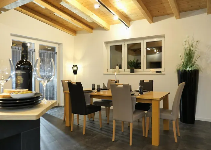 Kolberg Mit Garagen - Nahe Faaker See, Villach, Woerthersee فيلة Mullnern